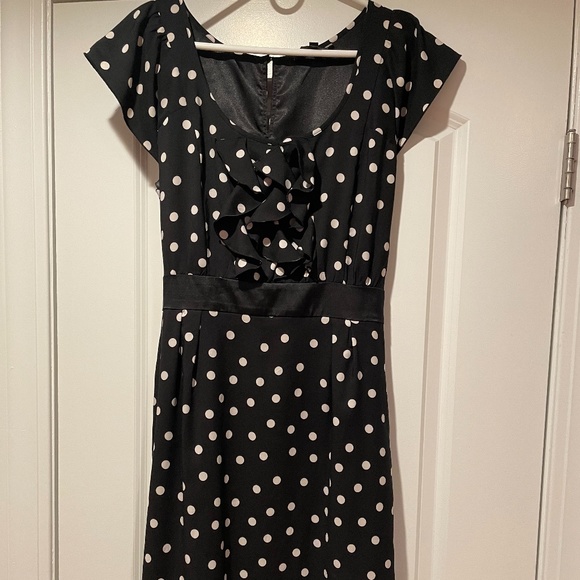 Express Dresses & Skirts - Express Polka Dot dress